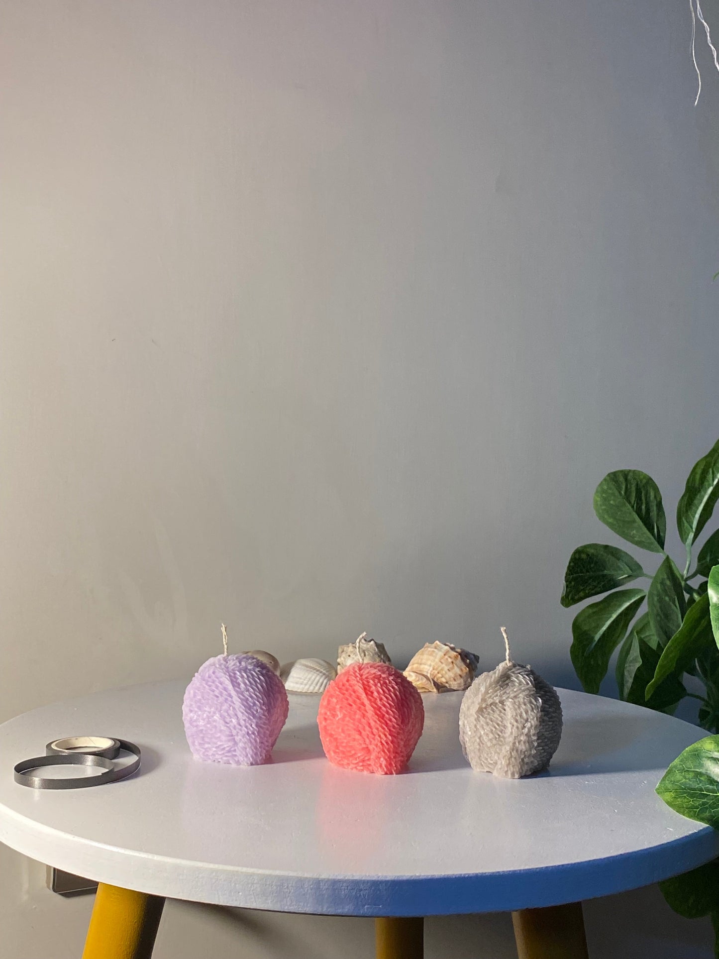 thread knot candle