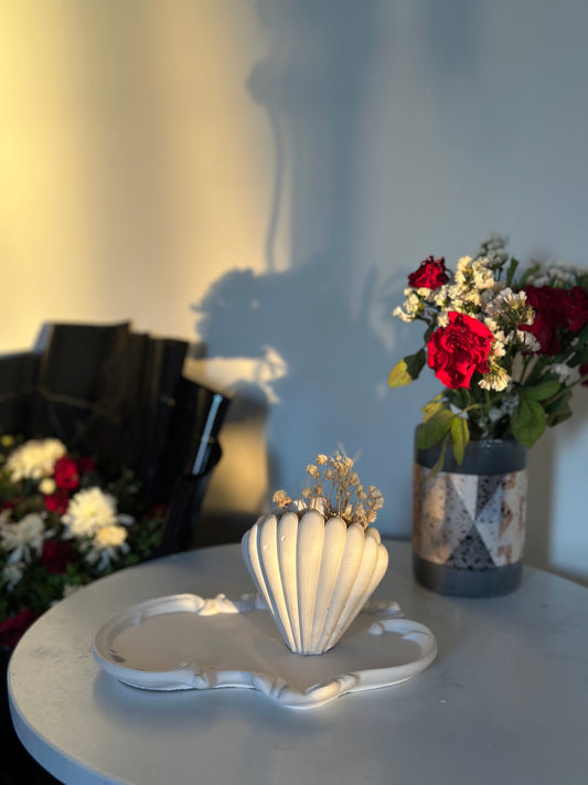 mini shell vase