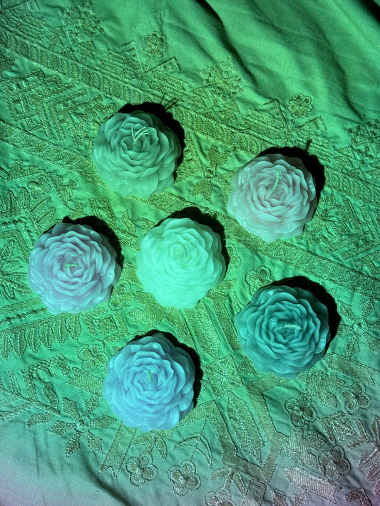 mini peony candle